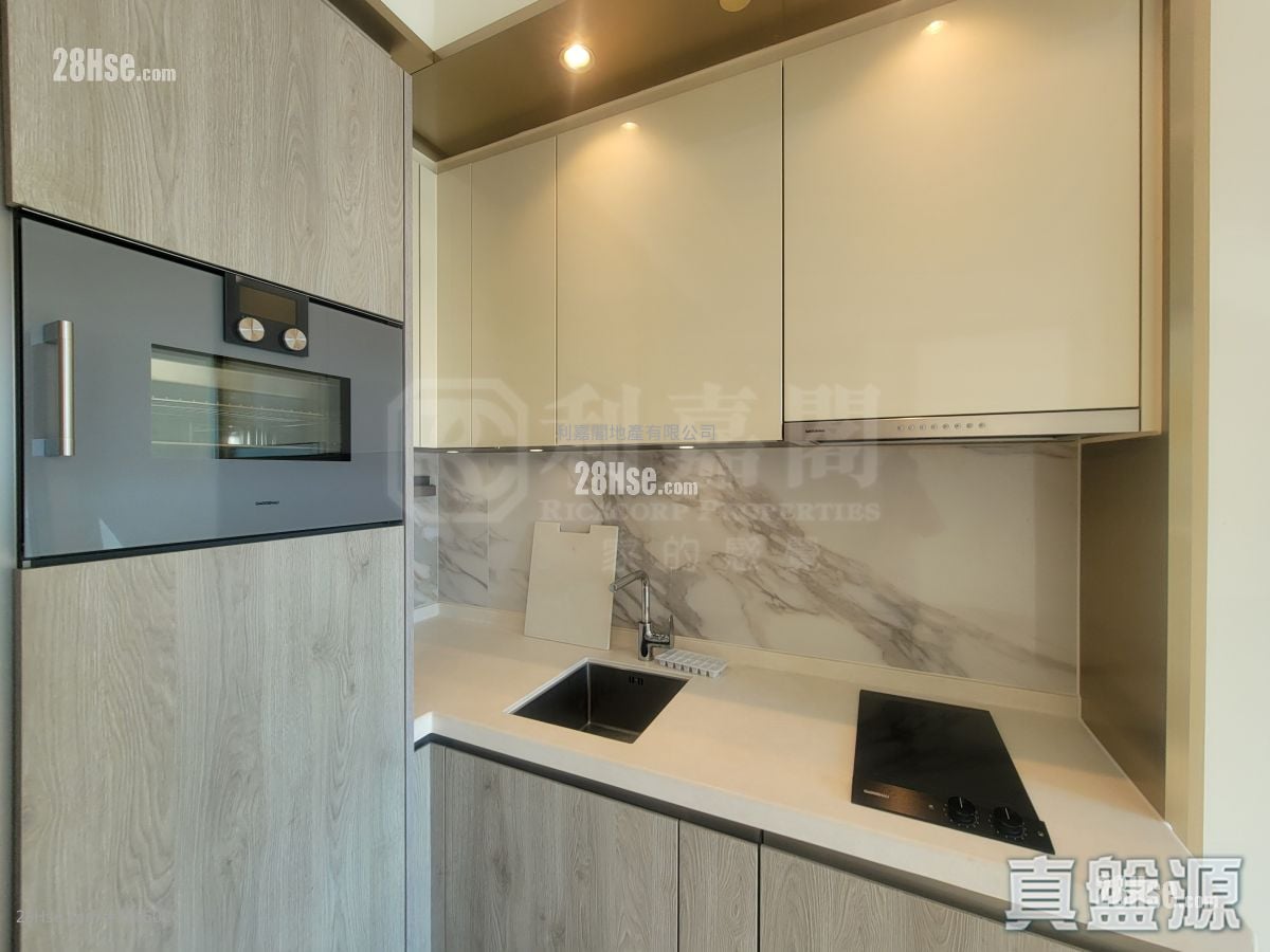 Grand Victoria Sell 1 Bedroom , 1 Bathroom 328 ft²