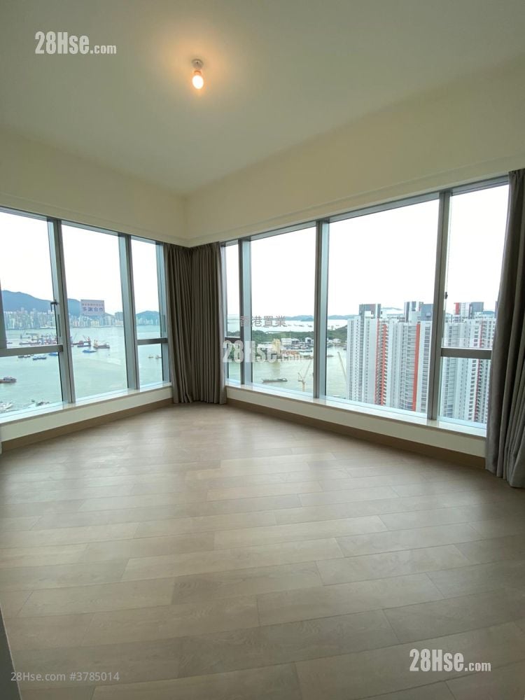 Cullinan West Sell 4 Bedrooms , 4 Bathrooms 1,513 ft²