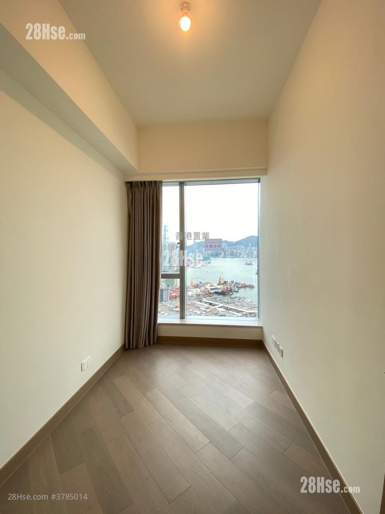 Cullinan West Sell 4 Bedrooms , 4 Bathrooms 1,513 ft²