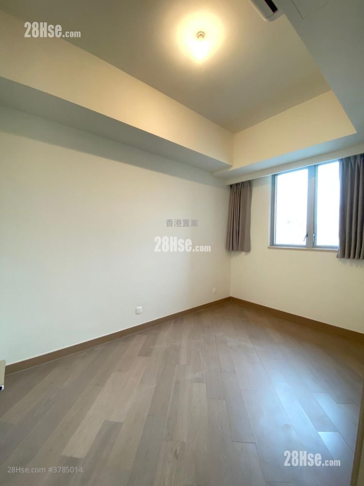 Cullinan West Sell 4 Bedrooms , 4 Bathrooms 1,513 ft²