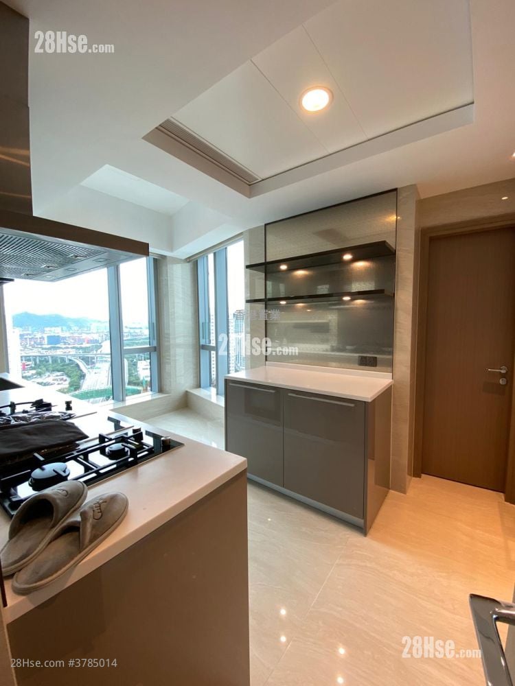 Cullinan West Sell 4 Bedrooms , 4 Bathrooms 1,513 ft²