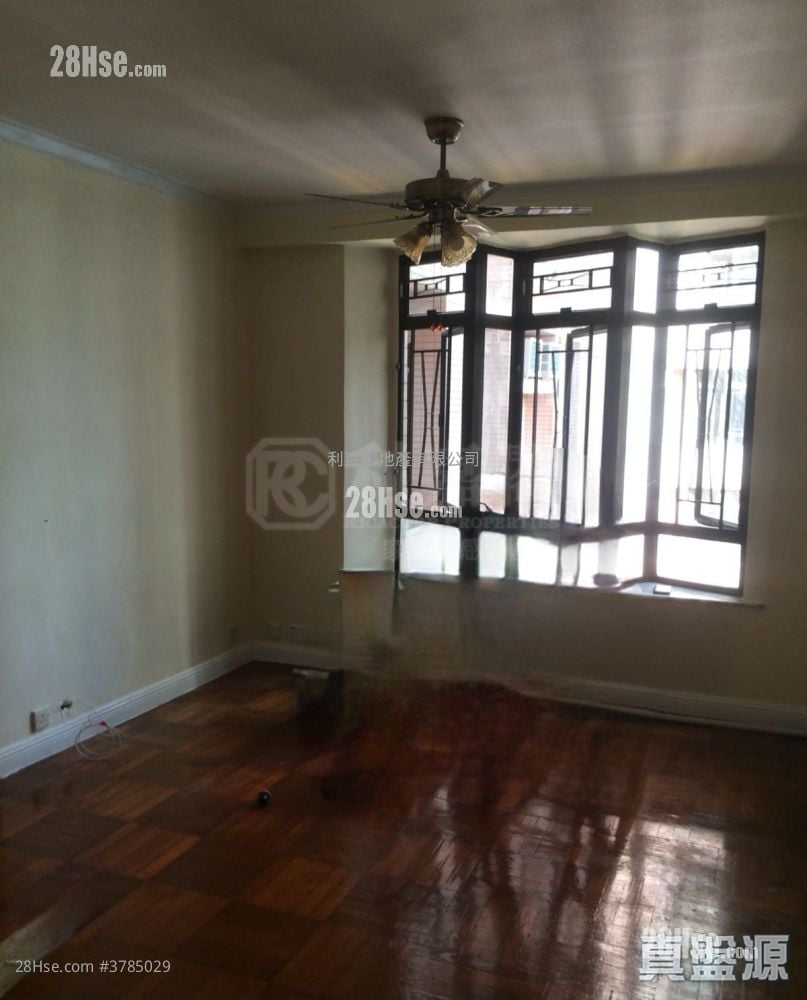 富泽花园 售盘 3 房 , 2 浴室 652 平方尺