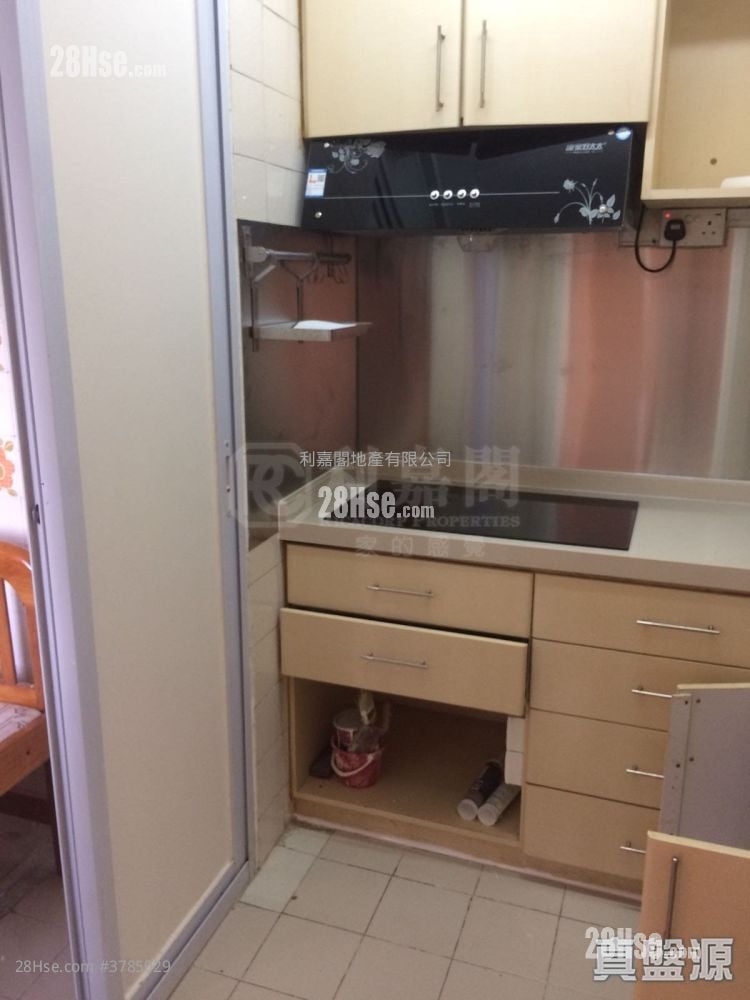 富泽花园 售盘 3 房 , 2 浴室 652 平方尺