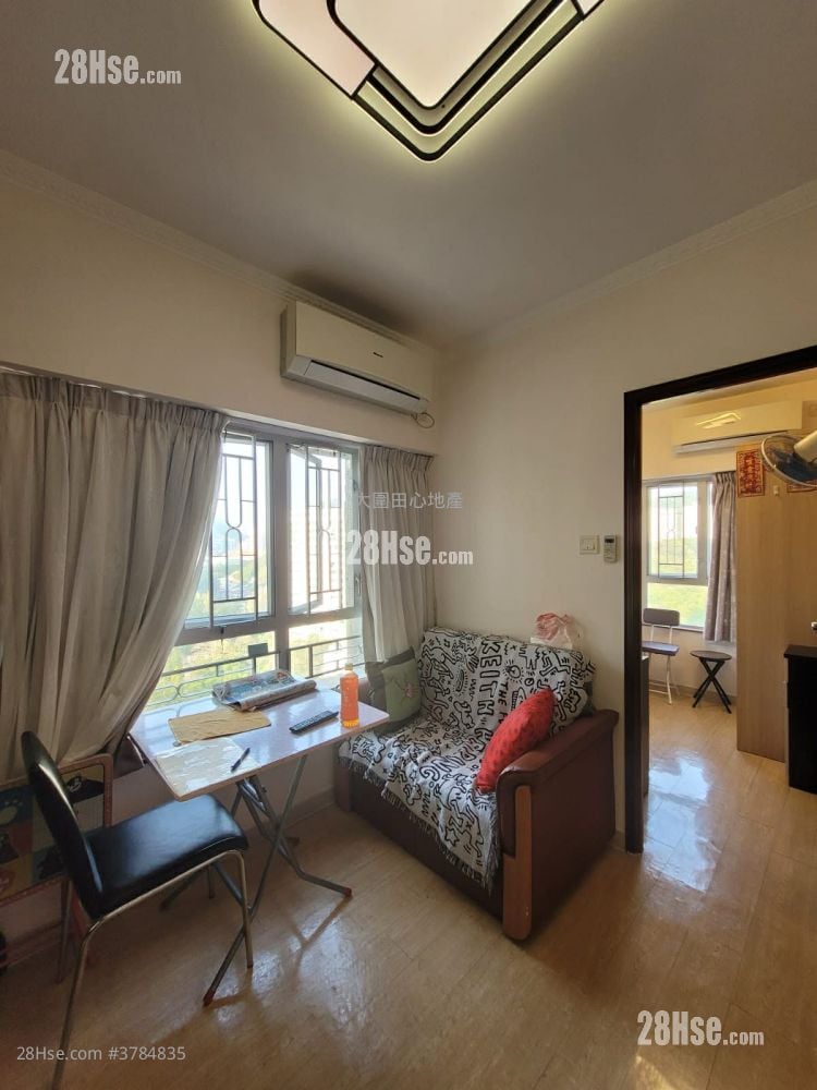 金狮花园 租盘 2 房 336 平方尺