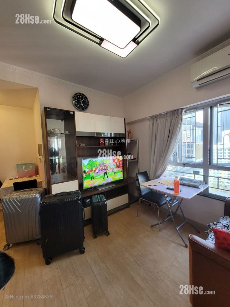 金狮花园 租盘 2 房 336 平方尺