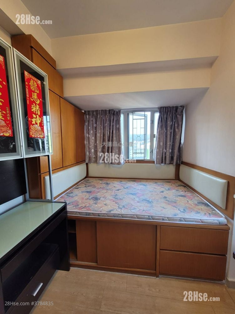 金狮花园 租盘 2 房 336 平方尺