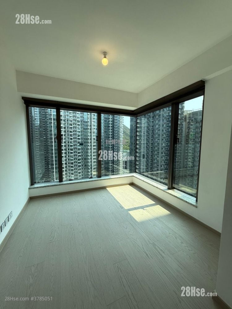 The Southside Rental 3 Bedrooms , 2 Bathrooms 737 ft²