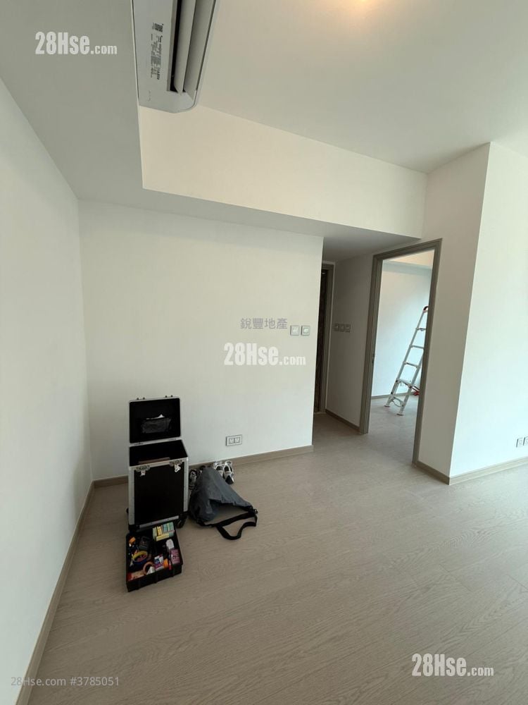 The Southside Rental 3 Bedrooms , 2 Bathrooms 737 ft²