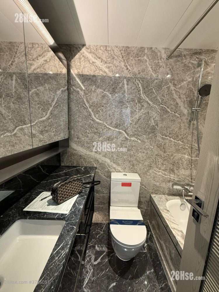 The Southside Rental 3 Bedrooms , 2 Bathrooms 737 ft²