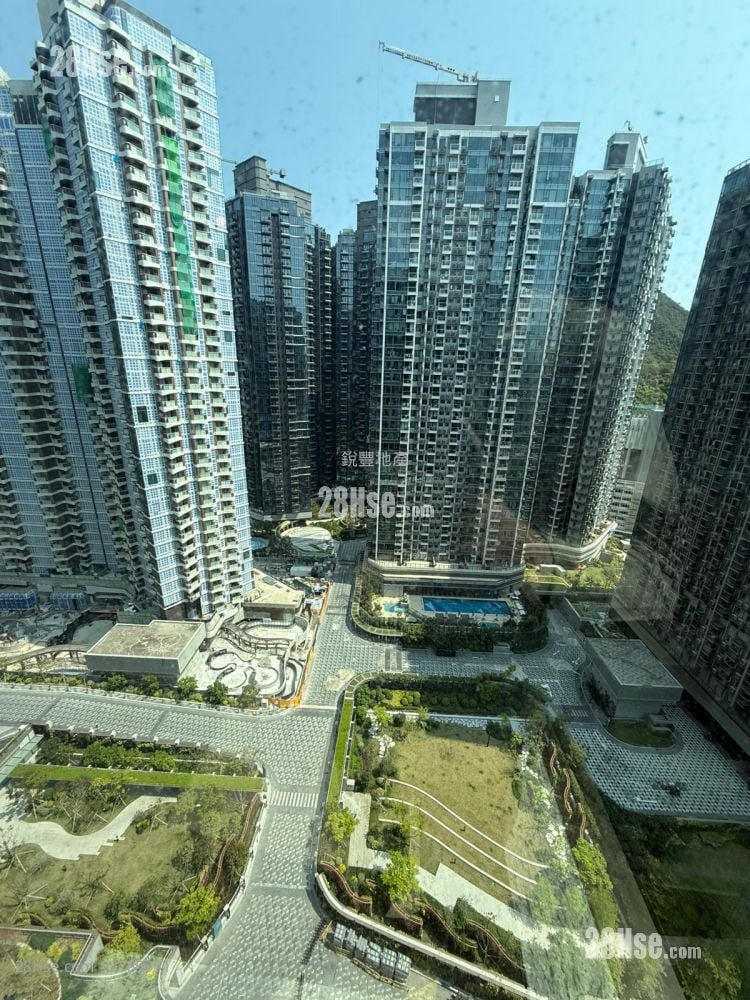 The Southside Rental 3 Bedrooms , 2 Bathrooms 737 ft²