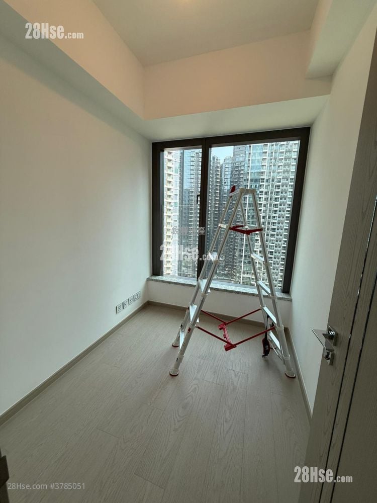 The Southside Rental 3 Bedrooms , 2 Bathrooms 737 ft²