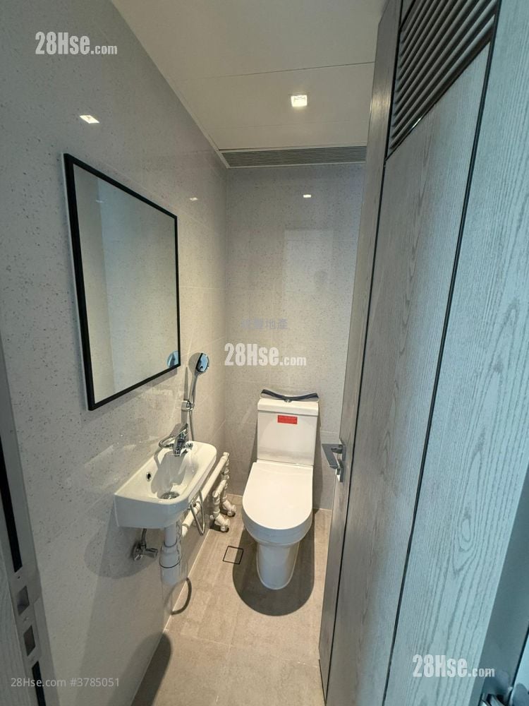 The Southside Rental 3 Bedrooms , 2 Bathrooms 737 ft²