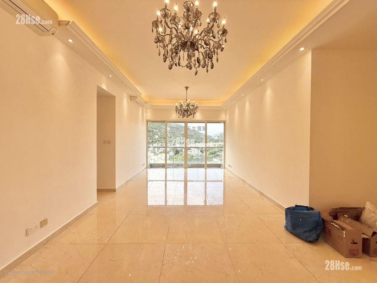 星堤 售盘 5+ 房 , 3 浴室 1,221 平方尺