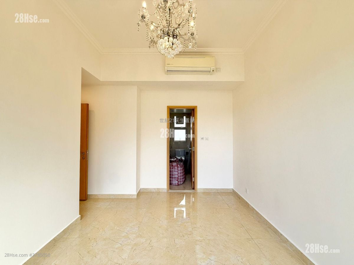 星堤 售盘 5+ 房 , 3 浴室 1,221 平方尺