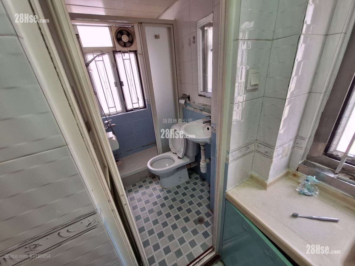 单幢楼房 租盘 3 房 , 1 浴室 324 平方尺