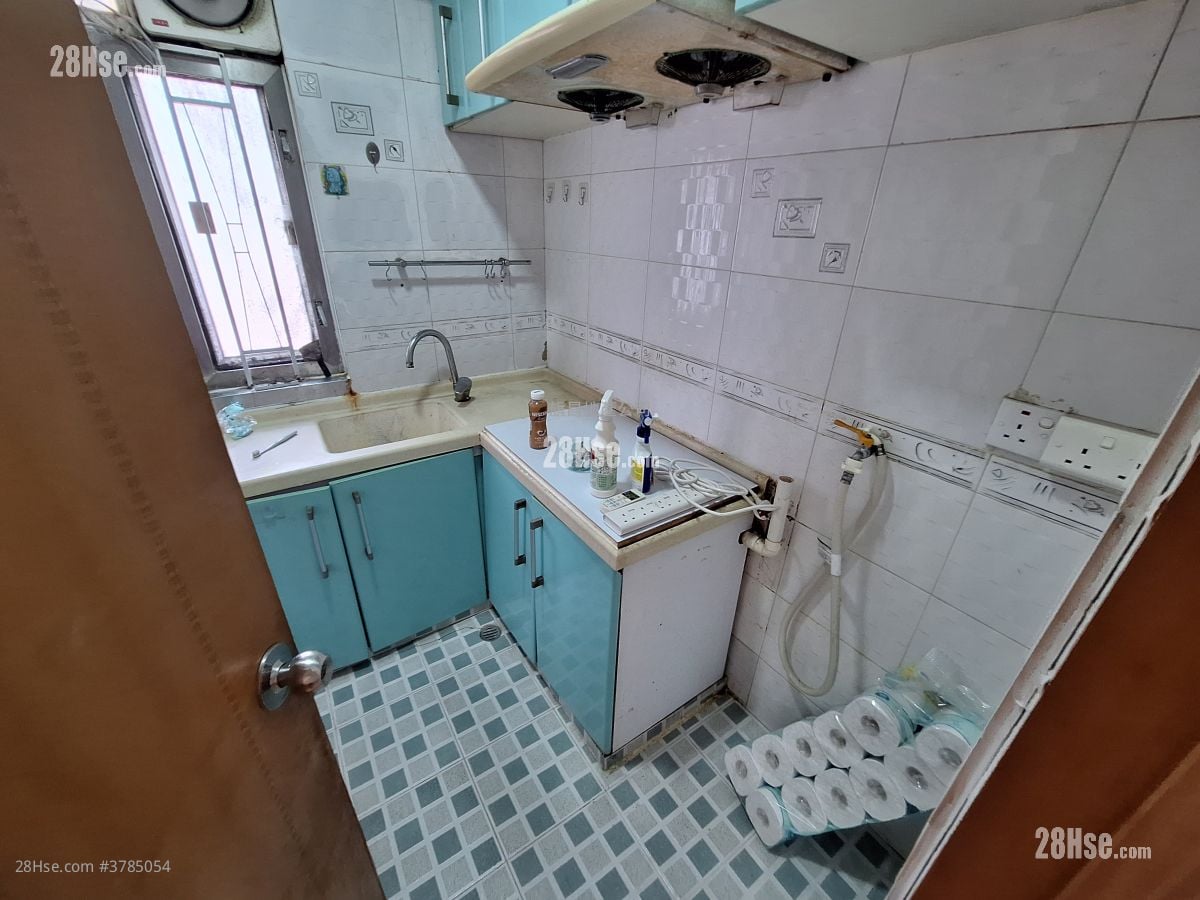 单幢楼房 租盘 3 房 , 1 浴室 324 平方尺