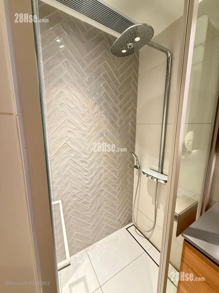 雨后 租盘 1 房 371 平方尺