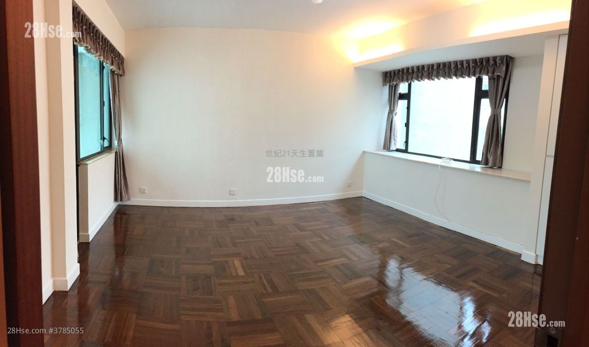 Fiona Garden Rental 5+ Bedrooms , 3 Bathrooms 2,699 ft²