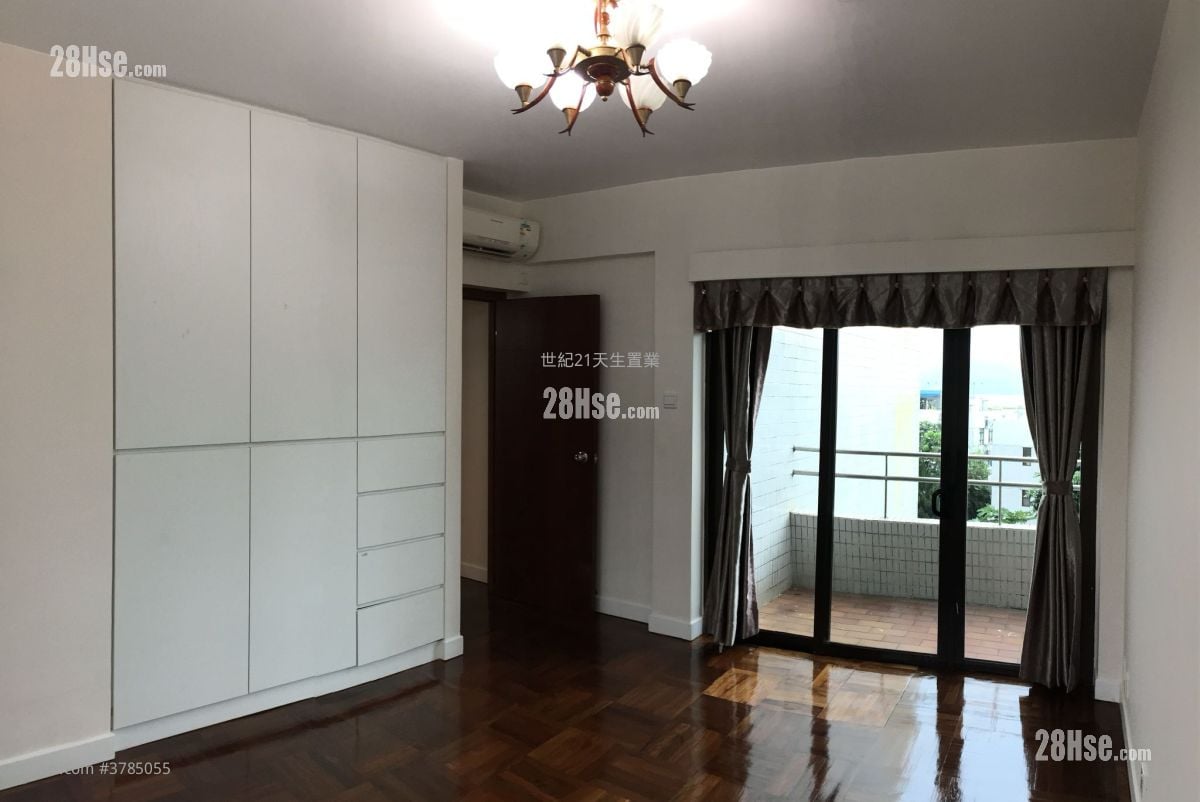 Fiona Garden Rental 5+ Bedrooms , 3 Bathrooms 2,699 ft²