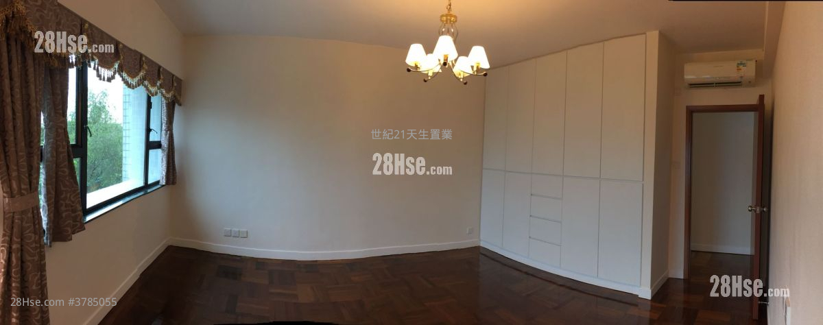 Fiona Garden Rental 5+ Bedrooms , 3 Bathrooms 2,699 ft²