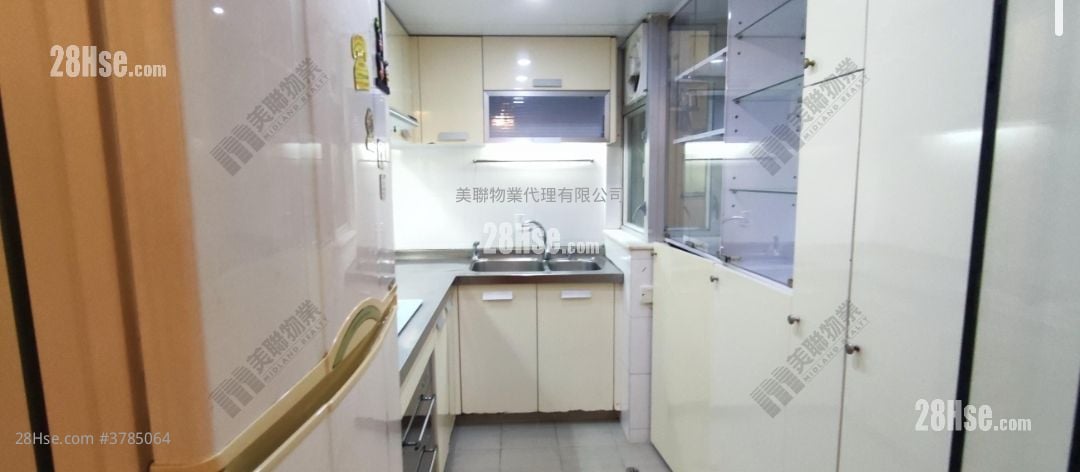 Mei Foo Sun Chuen Sell 3 Bedrooms , 2 Bathrooms 927 ft²