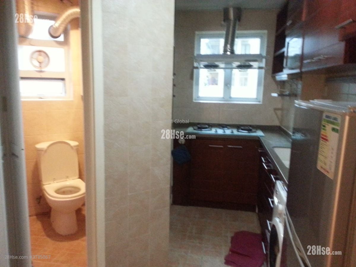 蟾宫大厦 售盘 4 房 , 2 浴室 763 平方尺