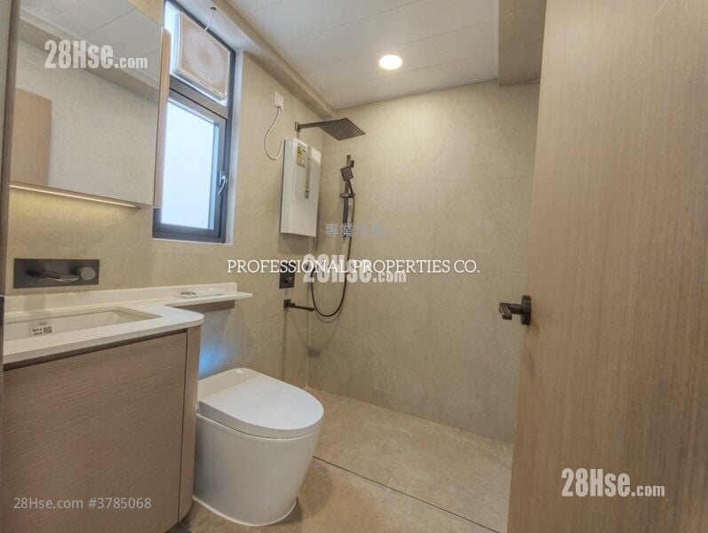 日月大厦 租盘 3 房 , 2 浴室 985 平方尺