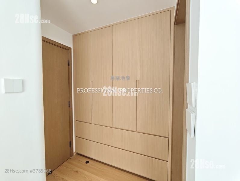 日月大厦 租盘 3 房 , 2 浴室 985 平方尺