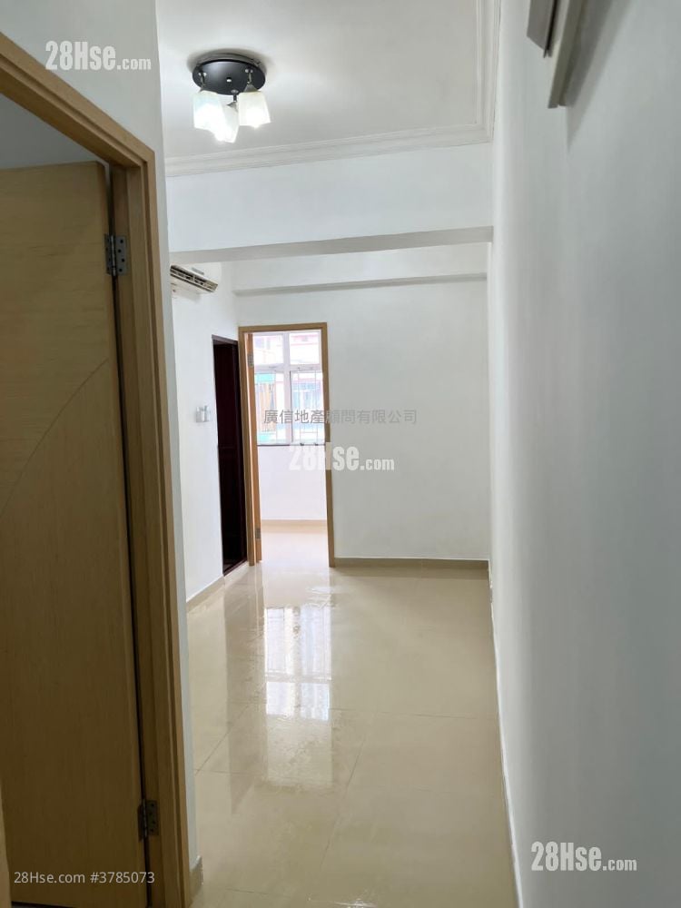 Chung Hing Building Sell 2 Bedrooms , 1 Bathroom 321 ft²