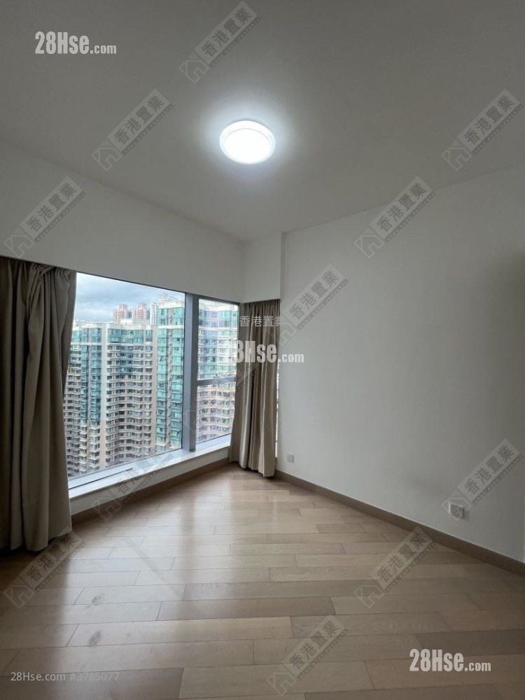 Imperial Cullinan Rental 3 Bedrooms , 2 Bathrooms 913 ft²