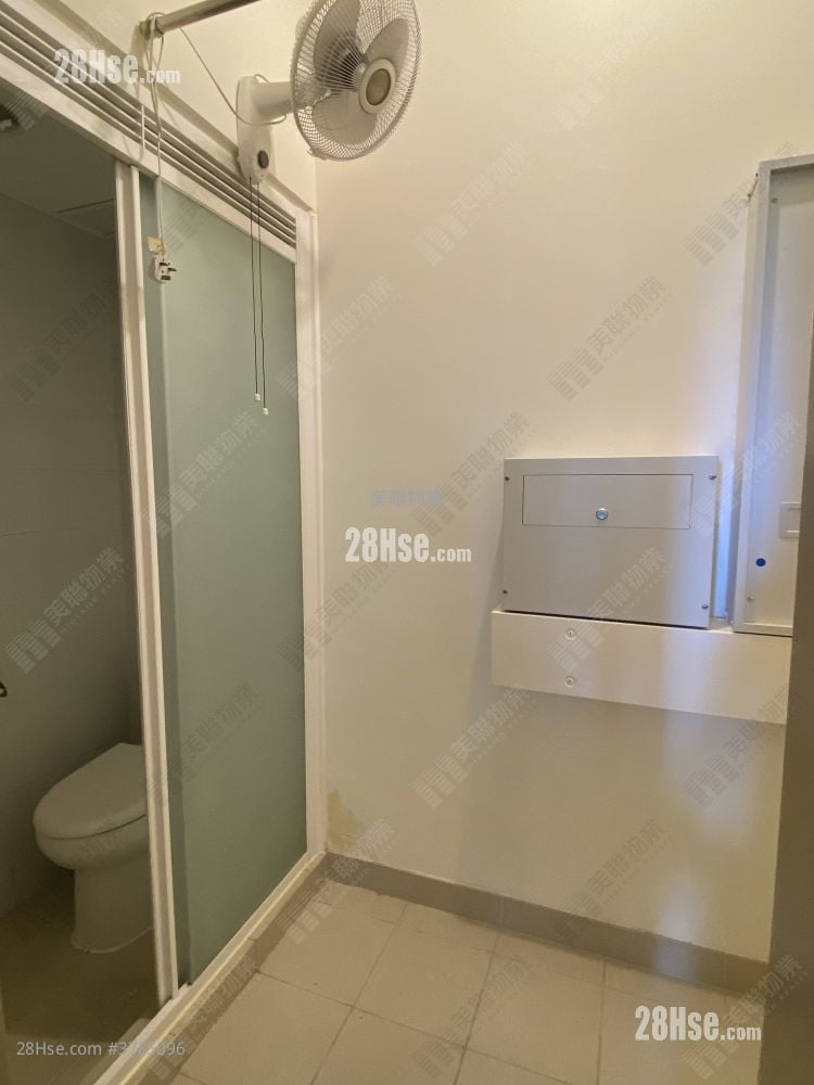 Cullinan West Sell 4 Bedrooms 1,367 ft²