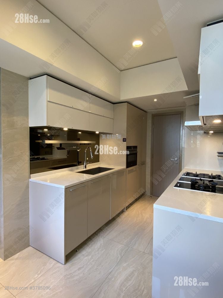 Cullinan West Sell 4 Bedrooms 1,367 ft²