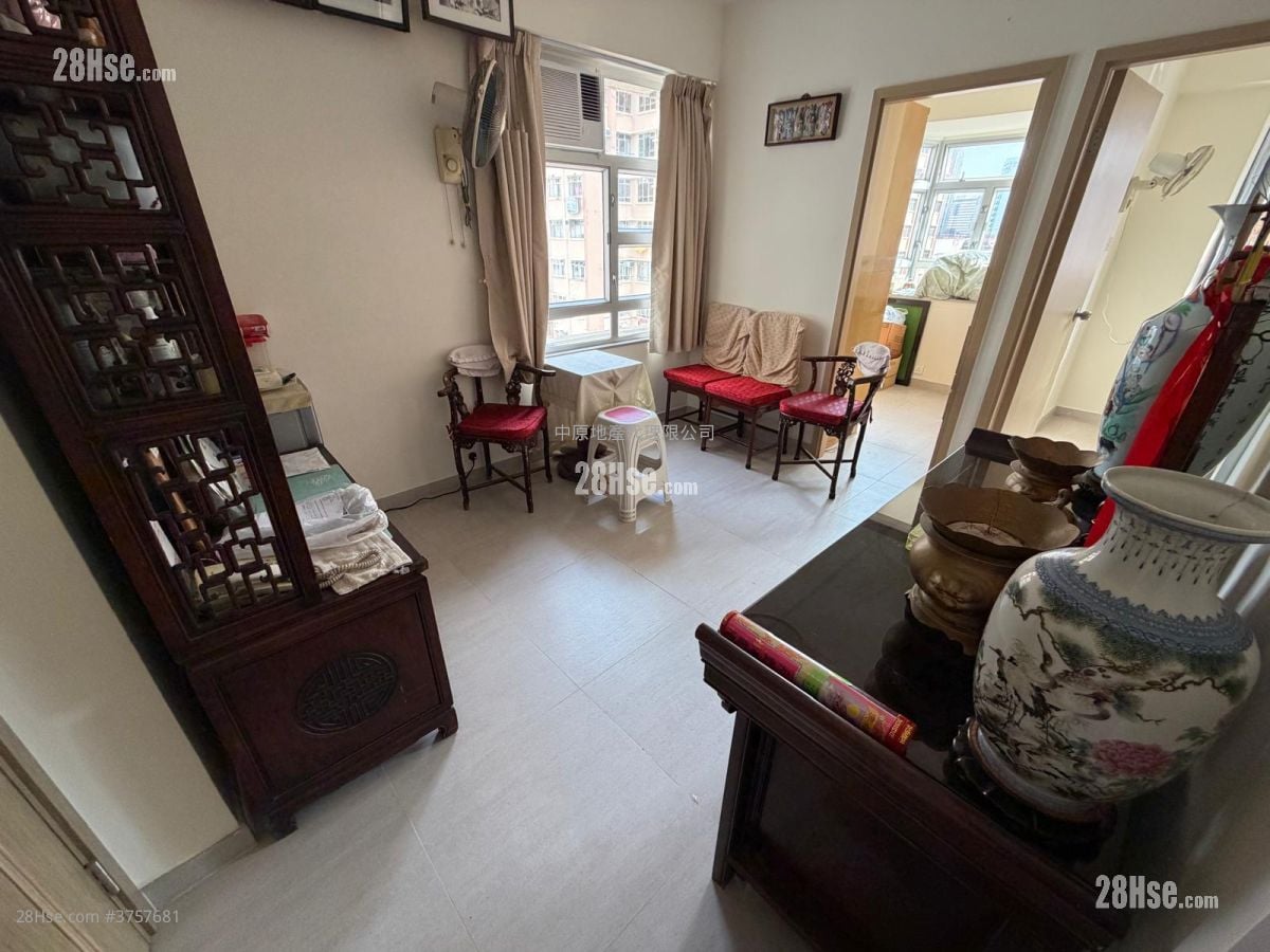 富麗花園 售盤 3 房 , 1 浴室 318 平方呎