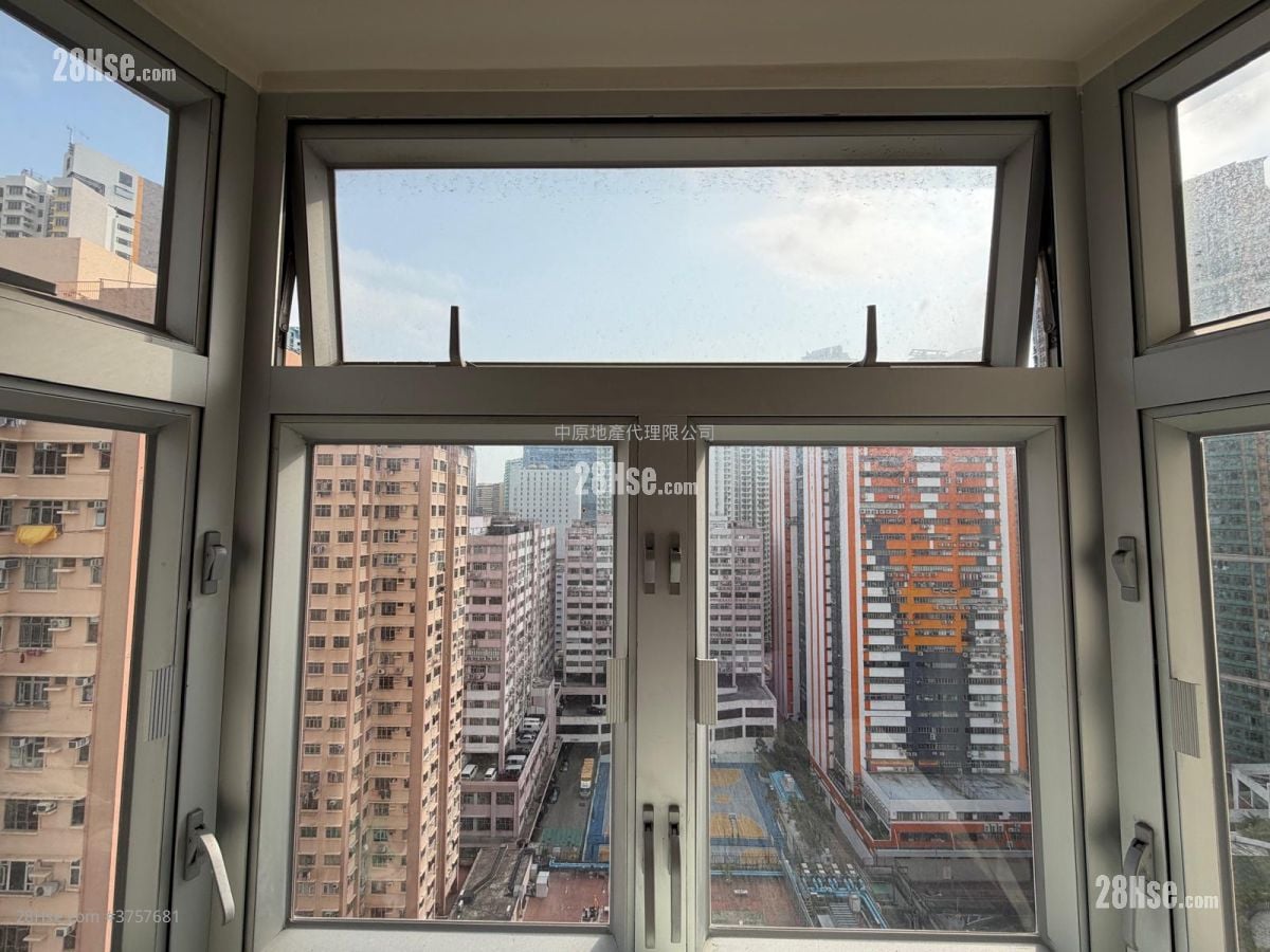 富麗花園 售盤 3 房 , 1 浴室 318 平方呎