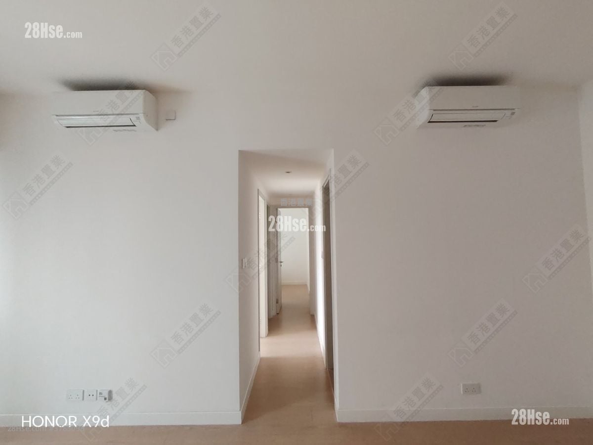 Monaco Rental 3 Bedrooms , 3 Bathrooms 827 ft²