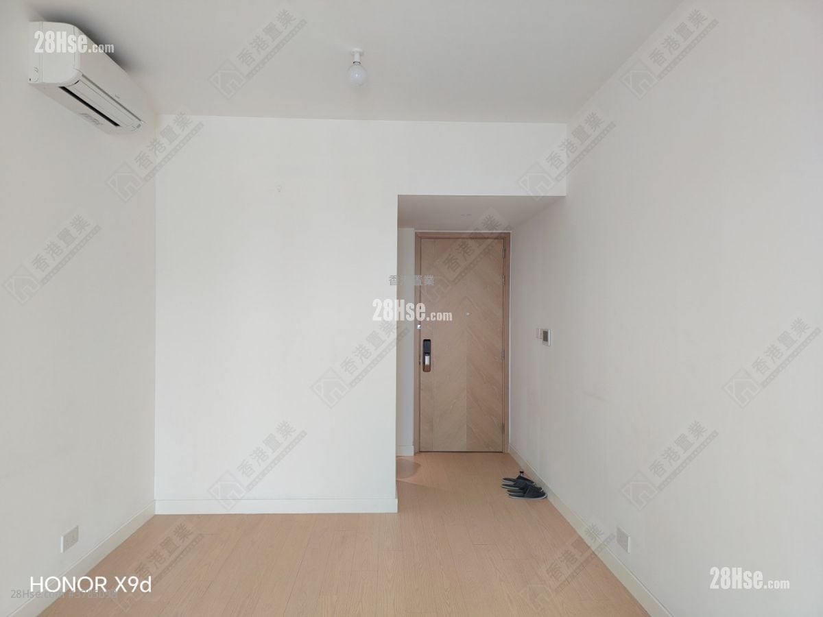 Monaco Rental 3 Bedrooms , 3 Bathrooms 827 ft²