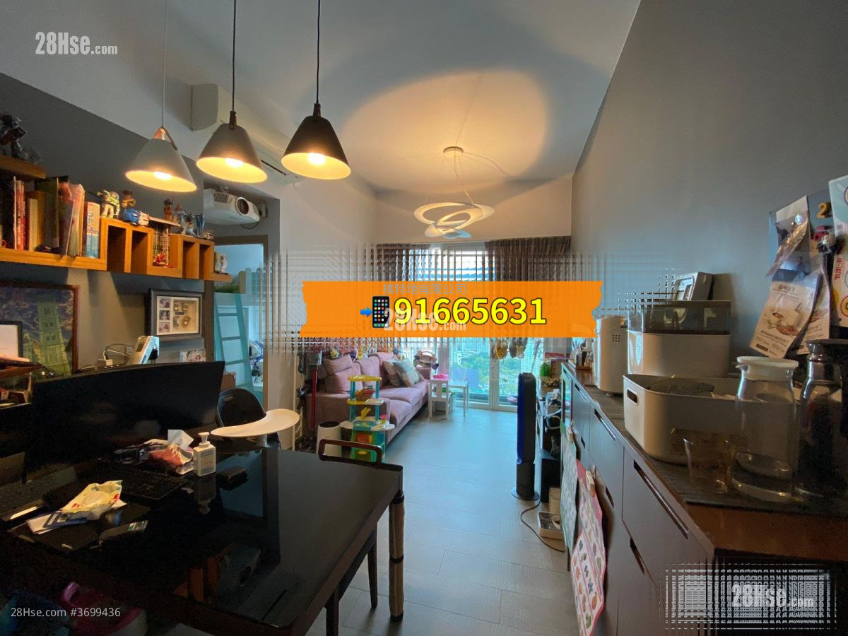 Lions Rise Sell 2 Bedrooms , 1 Bathroom 567 ft²