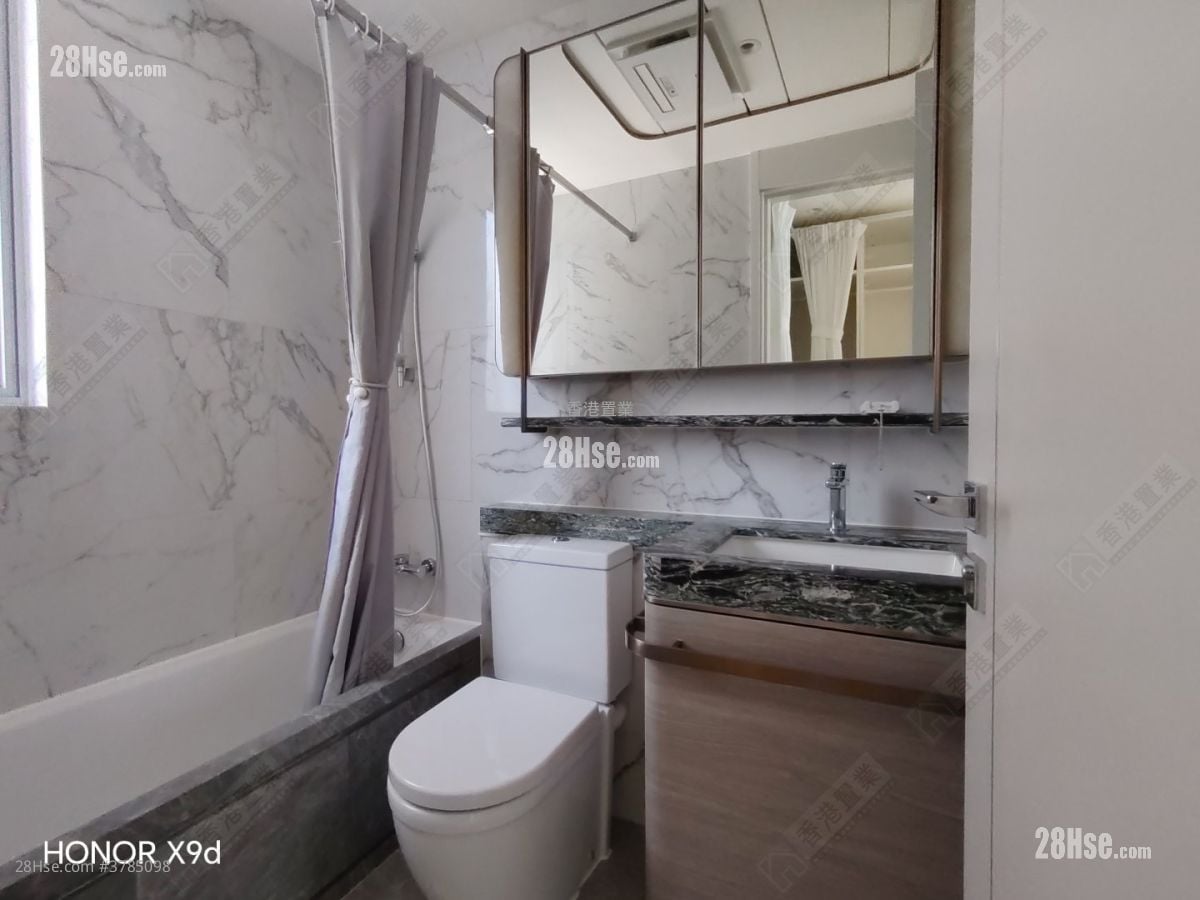 Monaco Rental 3 Bedrooms , 3 Bathrooms 827 ft²