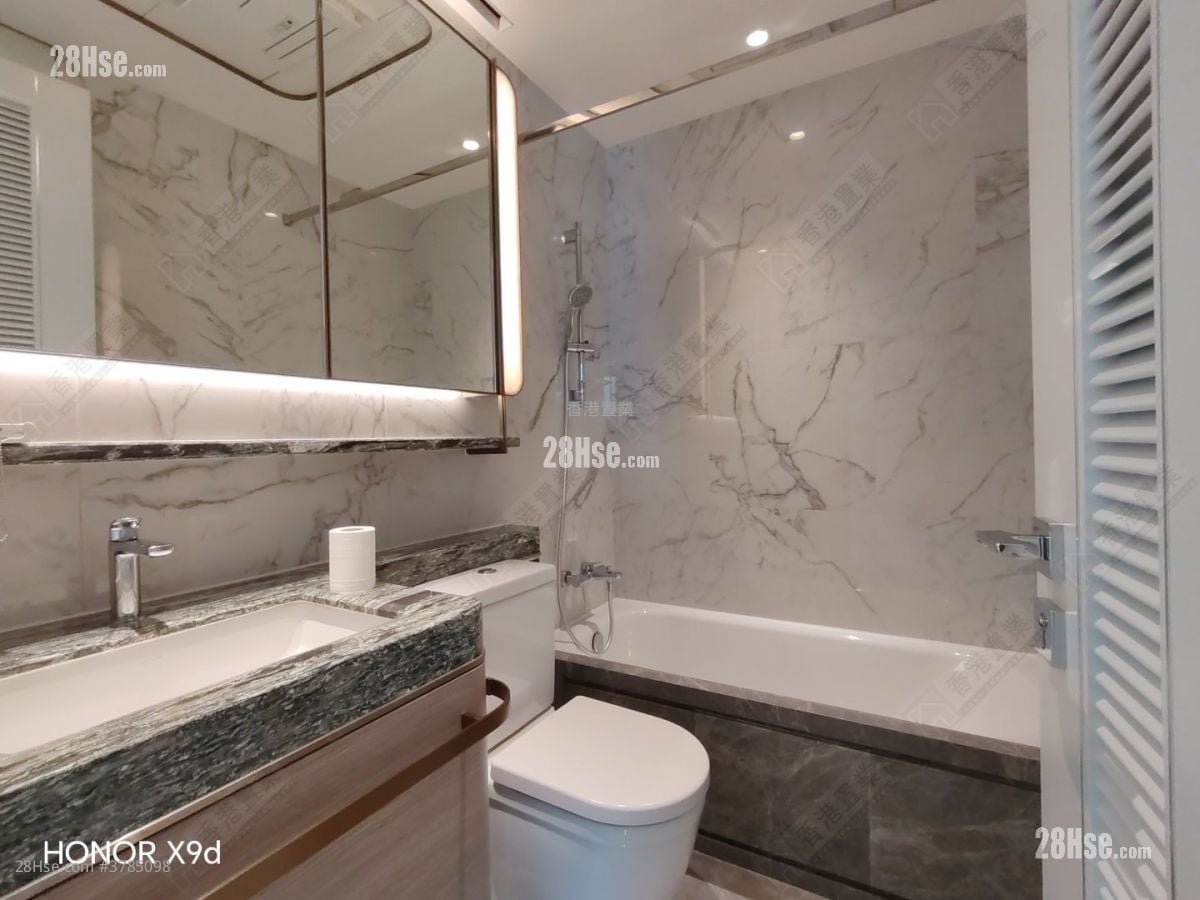 Monaco Rental 3 Bedrooms , 3 Bathrooms 827 ft²