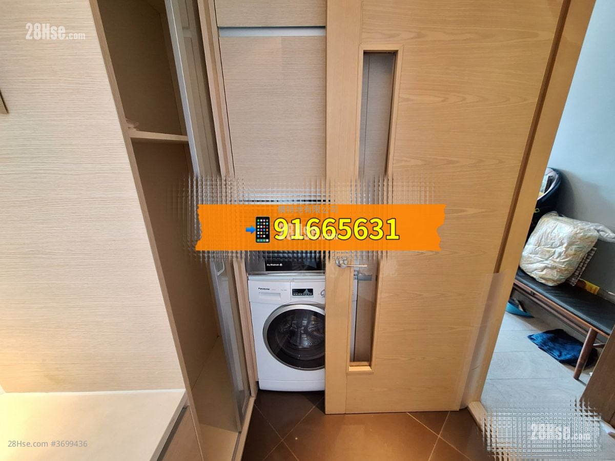 Lions Rise Sell 2 Bedrooms , 1 Bathroom 567 ft²