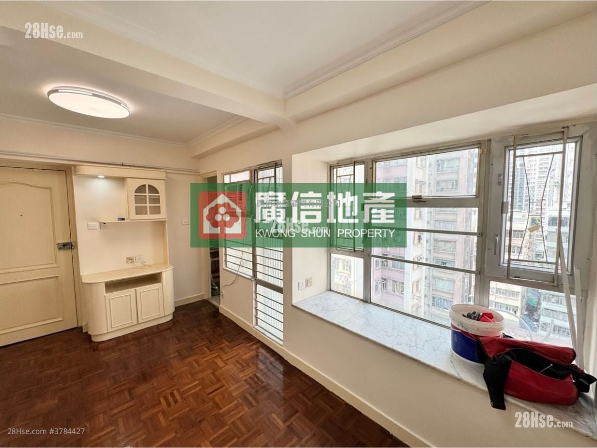 Hayon Building Rental 1 Bedroom , 1 Bathroom 251 ft²