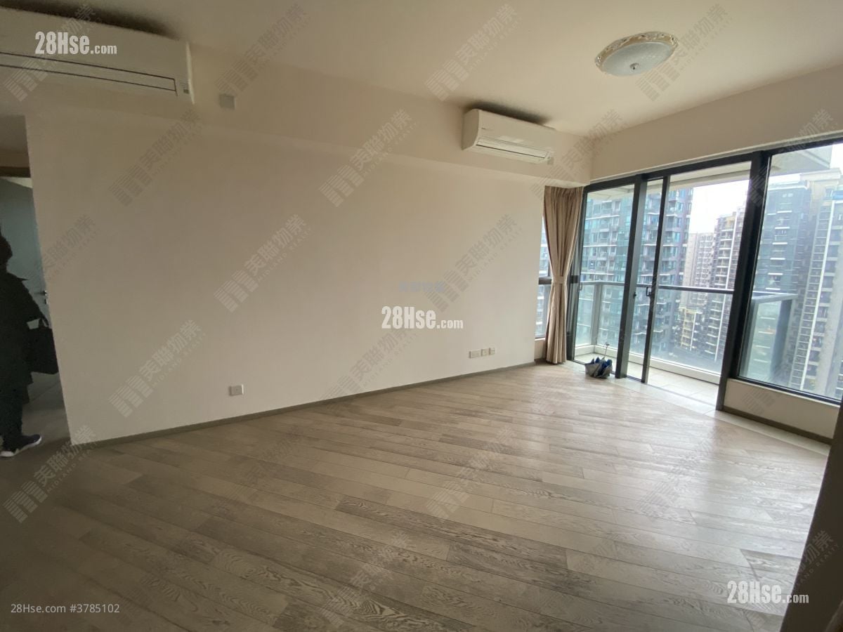 The Wings Sell 3 Bedrooms 879 ft²