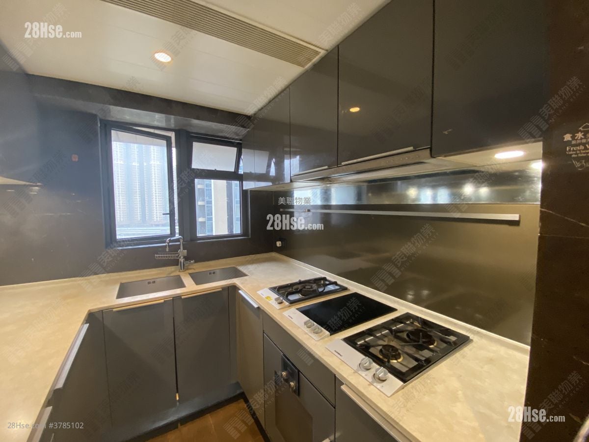 The Wings Sell 3 Bedrooms 879 ft²