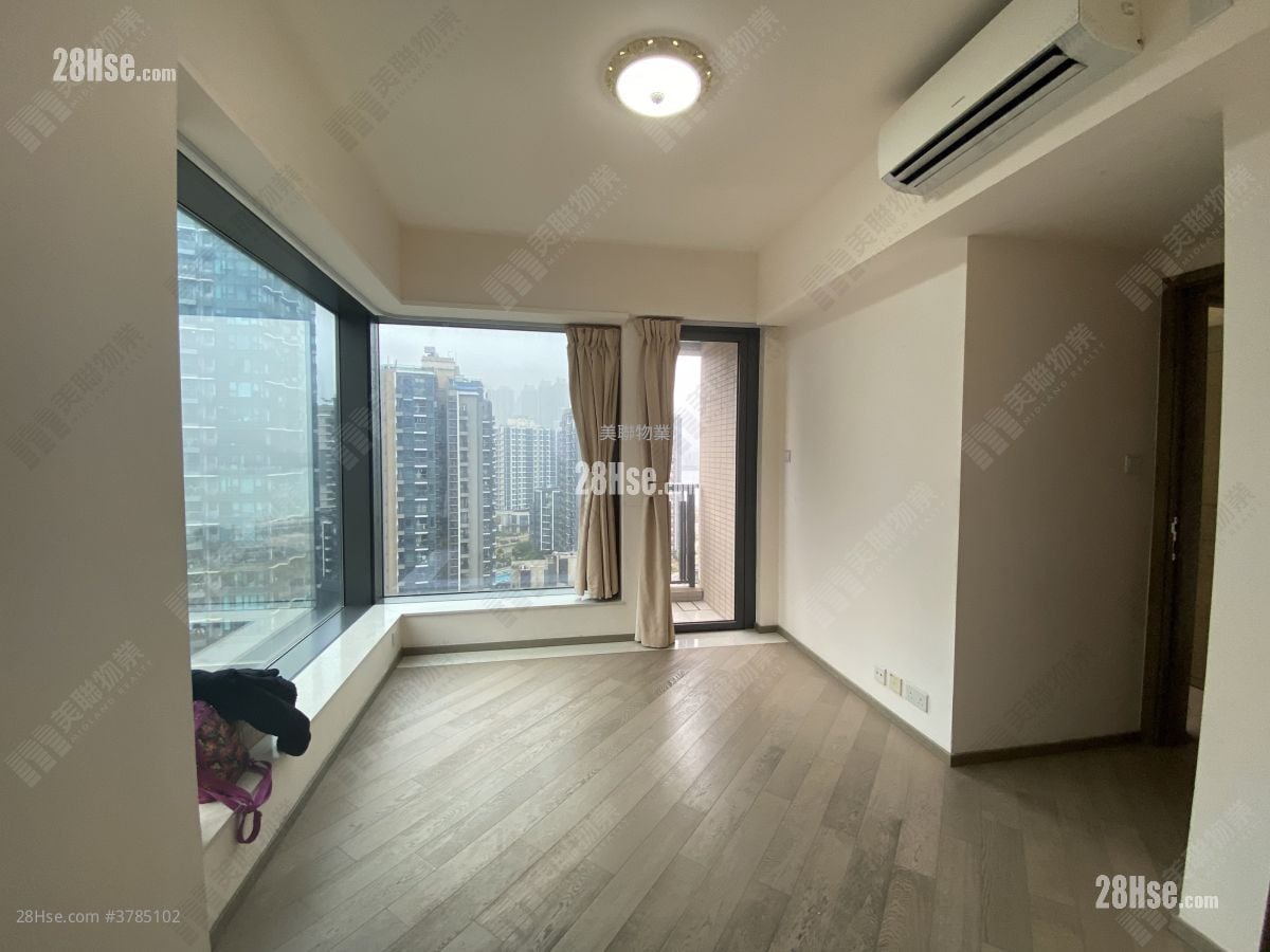 The Wings Sell 3 Bedrooms 879 ft²