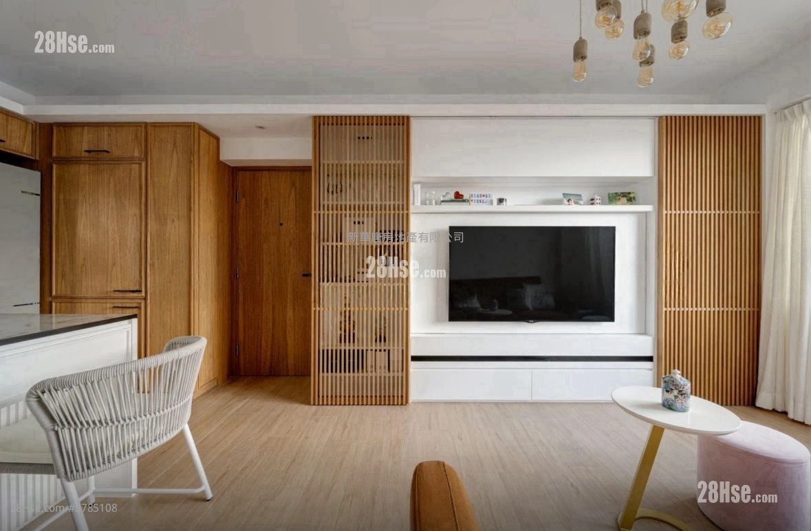 樂賢閣 租盤 684 平方呎