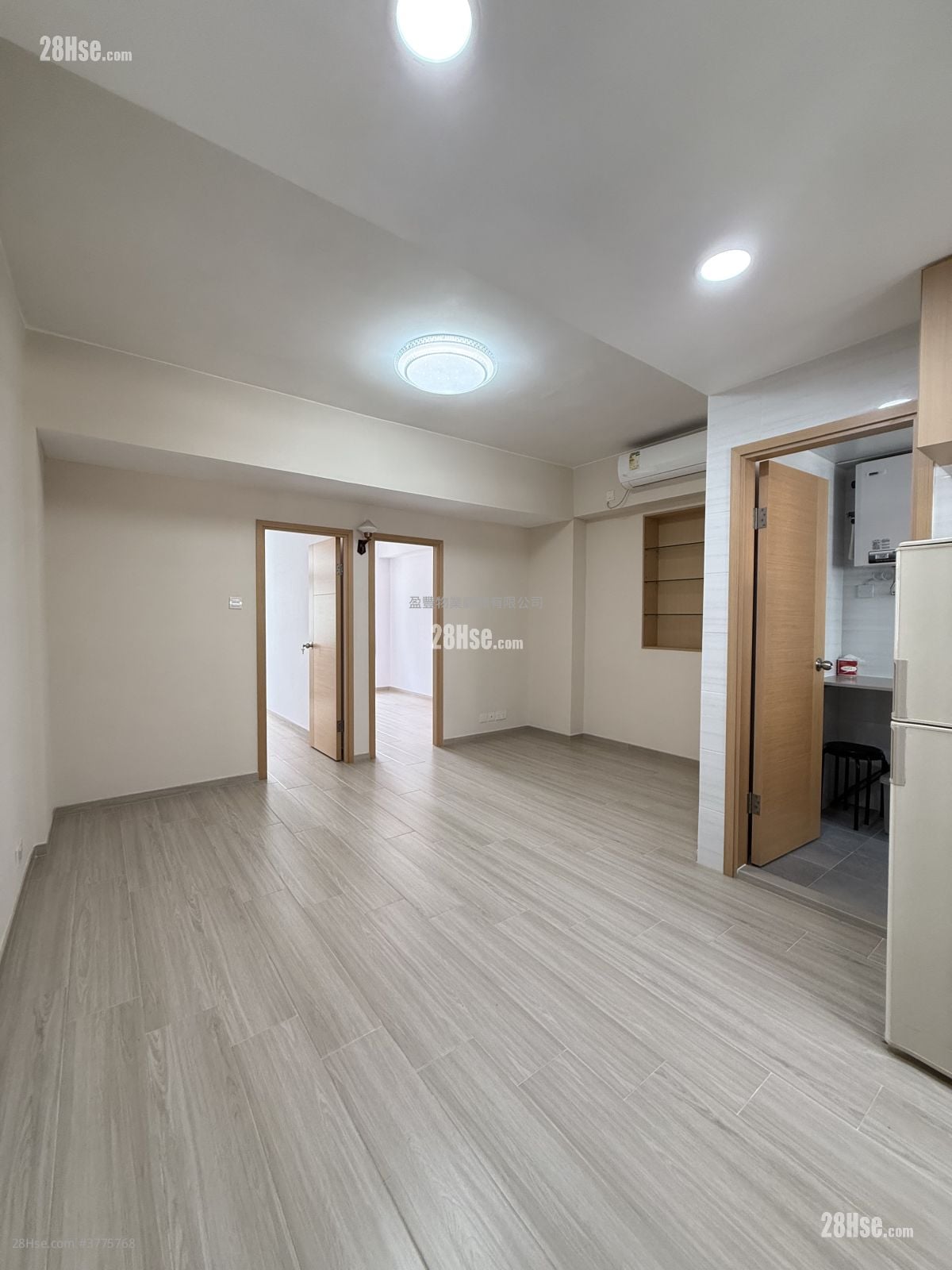 Henning House Sell 2 Bedrooms , 1 Bathroom 501 ft²