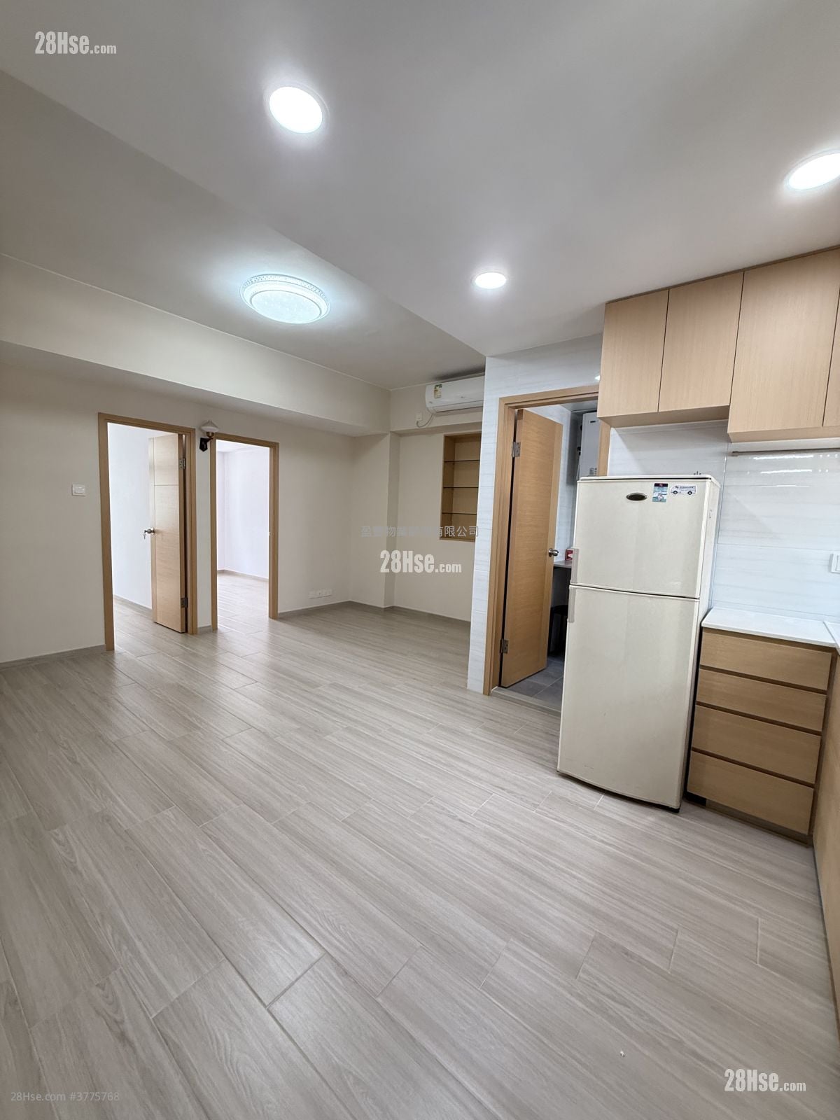 Henning House Sell 2 Bedrooms , 1 Bathroom 501 ft²