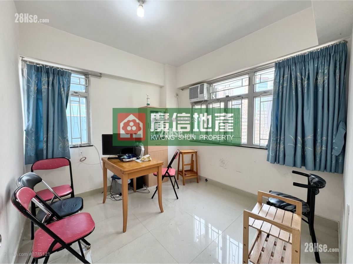 Bell House Rental 2 Bedrooms , 1 Bathroom 470 ft²