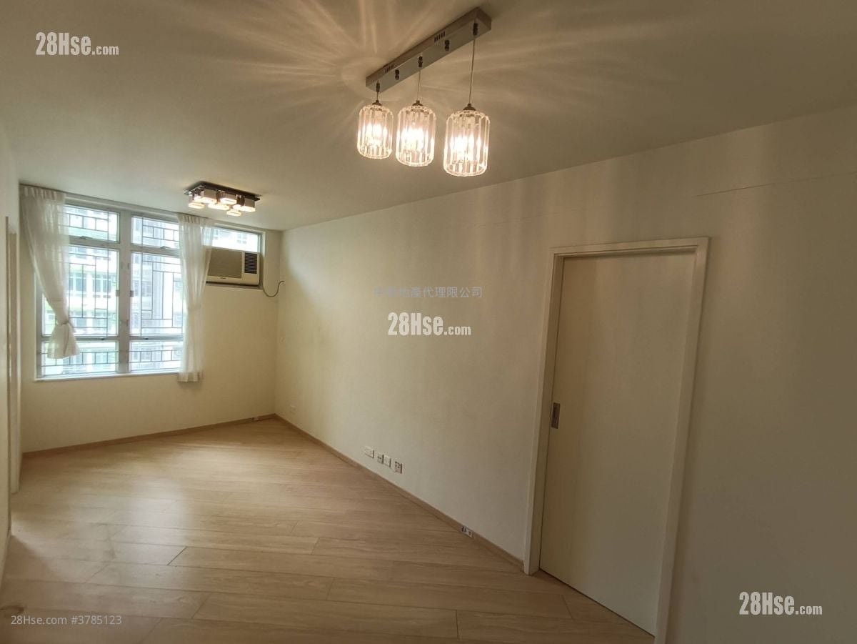 Sheung Chui Court Sell 2 Bedrooms , 1 Bathroom 439 ft²