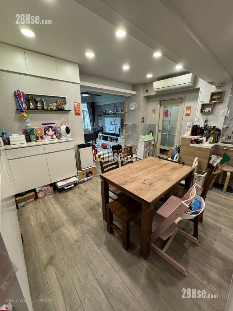 钻石楼 售盘 3 房 , 2 浴室 863 平方尺